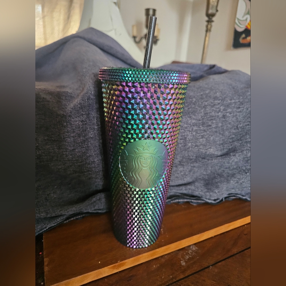 Starbucks Iridescent Studded Tumbler 24 oz Oil Slick Rainbow Cold Cup